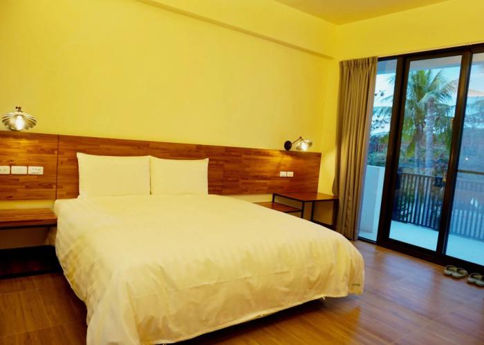 Rich Sunshine Inn