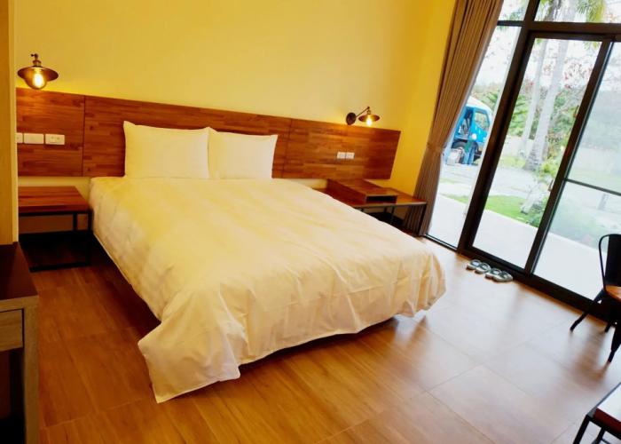 Rich Sunshine Inn
