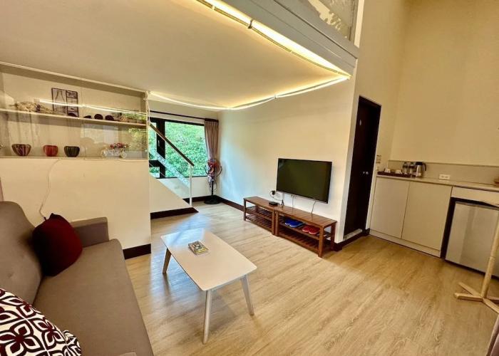 Li Wu Zuo Can B&B