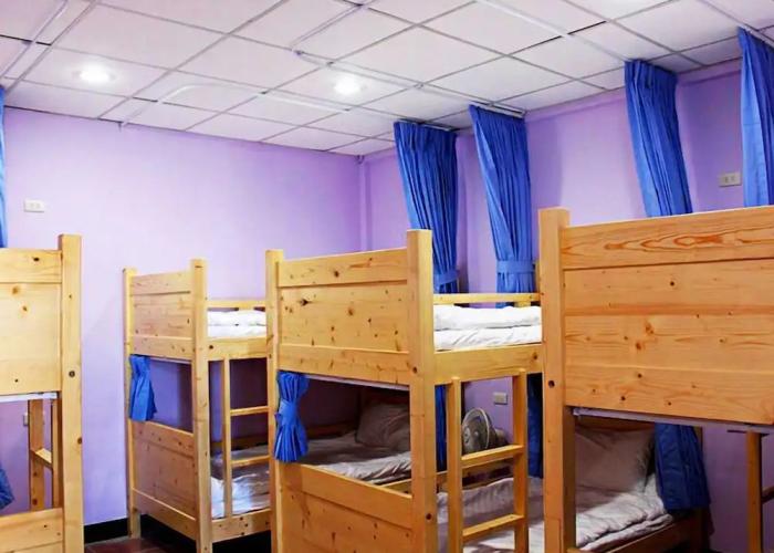 Wm & S - Hostel