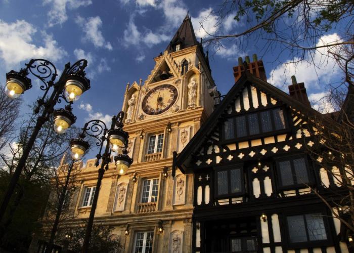 The Old England Manor