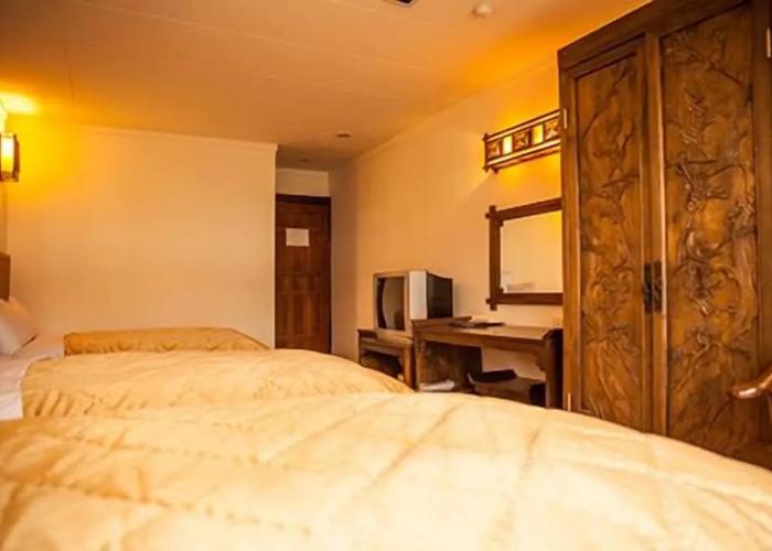 Chun Jing Hillview Villa