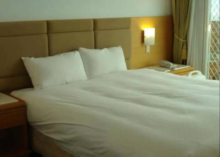 Jun Yue Hanging Garden Resort