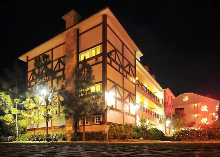 Jun Yue Hanging Garden Resort