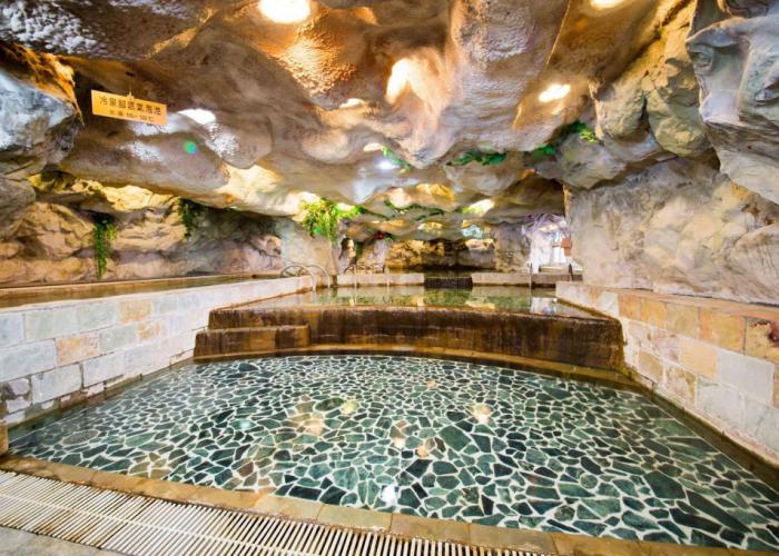 Hotel Tilun Dongpu Spa