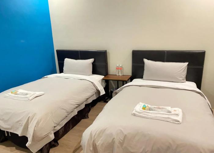 Saint Hostel