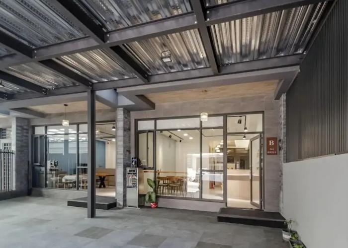 Spring Rain Hostel