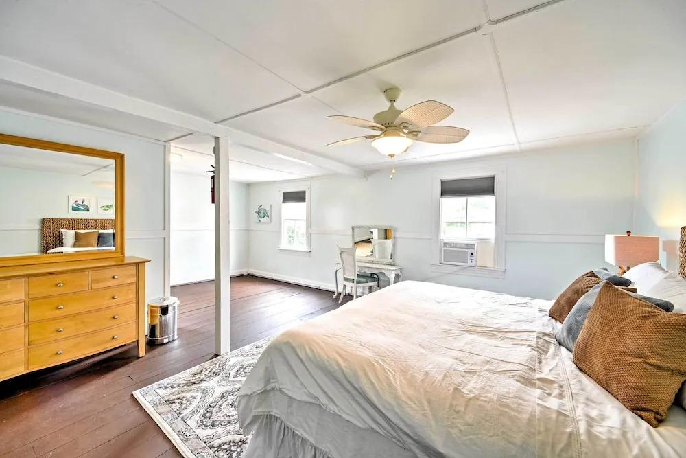 Historic Swansboro Studio w/ Intracoastal View!