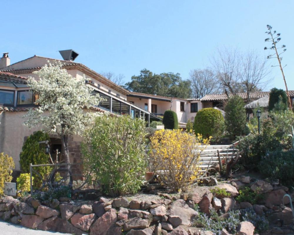 Hotel l'Estirado des Adrets