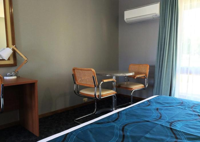 Town & Country Motor Inn Forbes