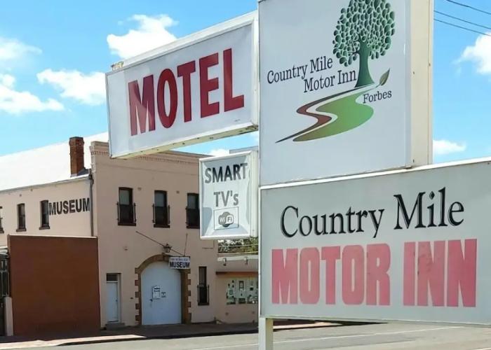 Country Mile Motor Inn