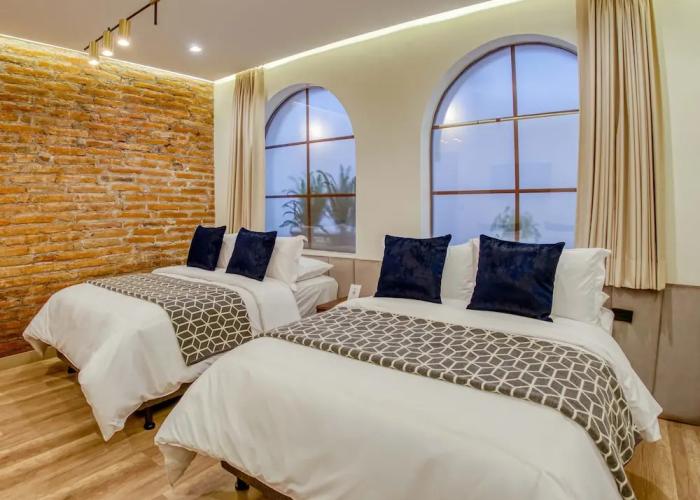 Wanderlot- Hotel Plaza Central