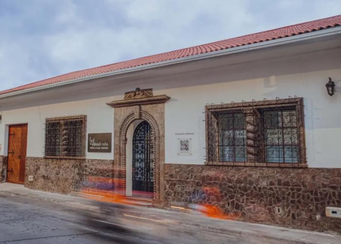 Wanderlot- Hotel Plaza Central
