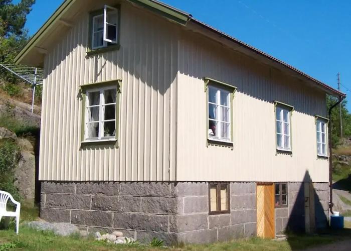 5 Person Holiday Home in Kungshamn-by Traum