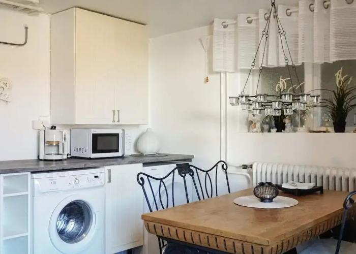 4 Person Holiday Home in Kungshamn-by Traum
