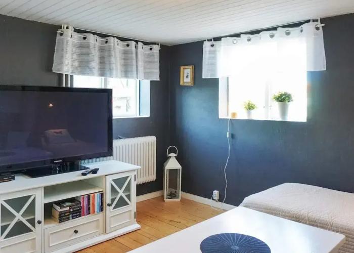 4 Person Holiday Home in Kungshamn-by Traum