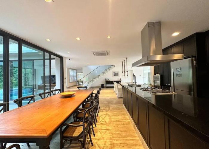 Mans o 6 Suites Riviera