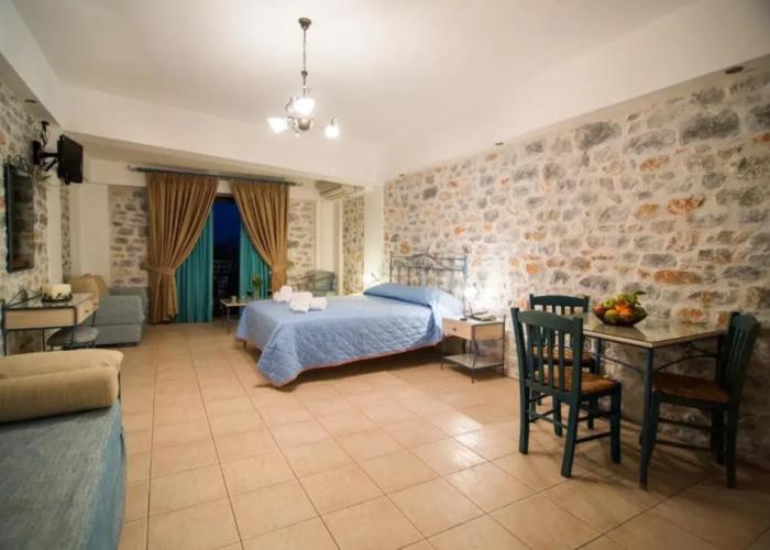 Vathi Hotel