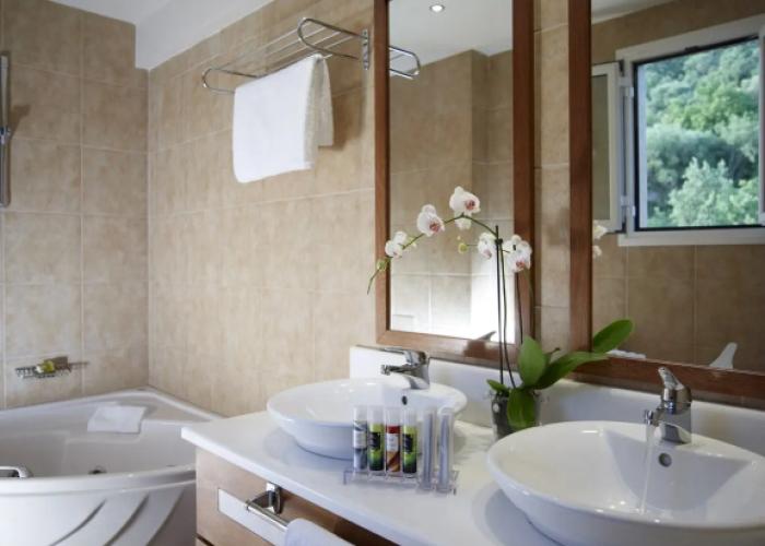 Belle Helene Hotel