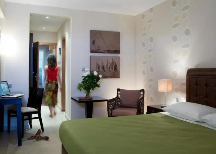 Belle Helene Hotel