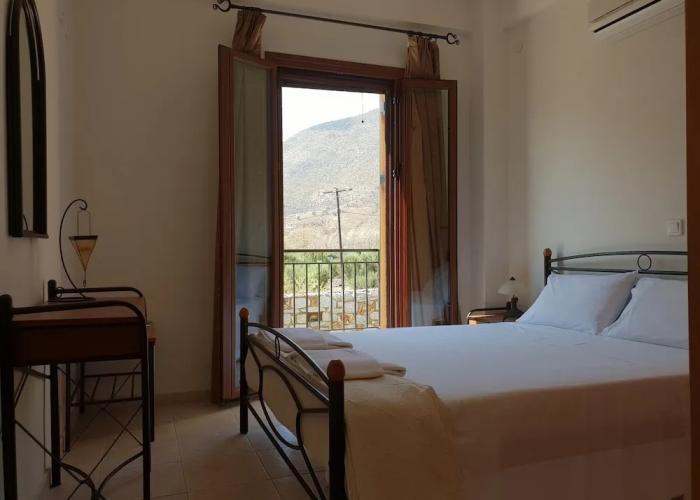 Domaine Papakonstantis Apartments To Let