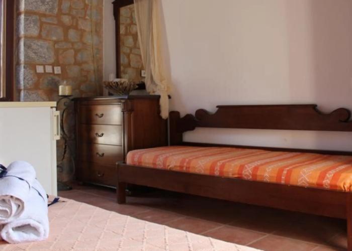 Lalloudes Seaside Accommodation