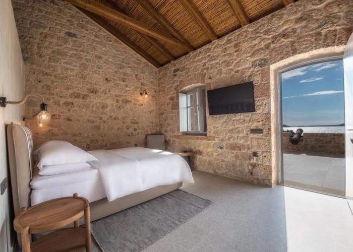 Ippola Boutique Hotel