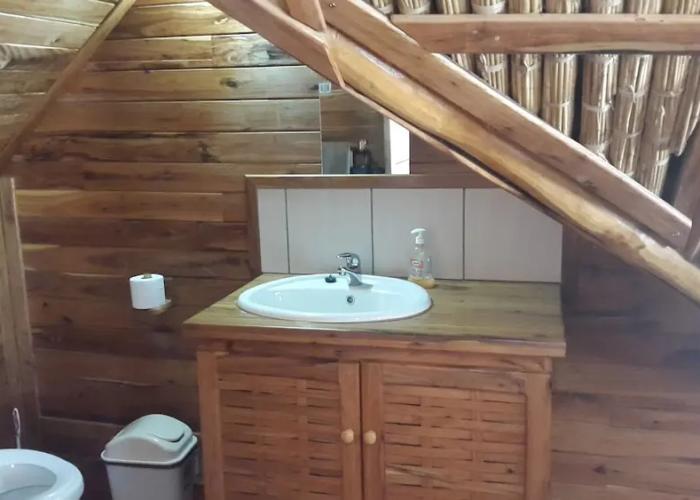 Pura Vida Lodge