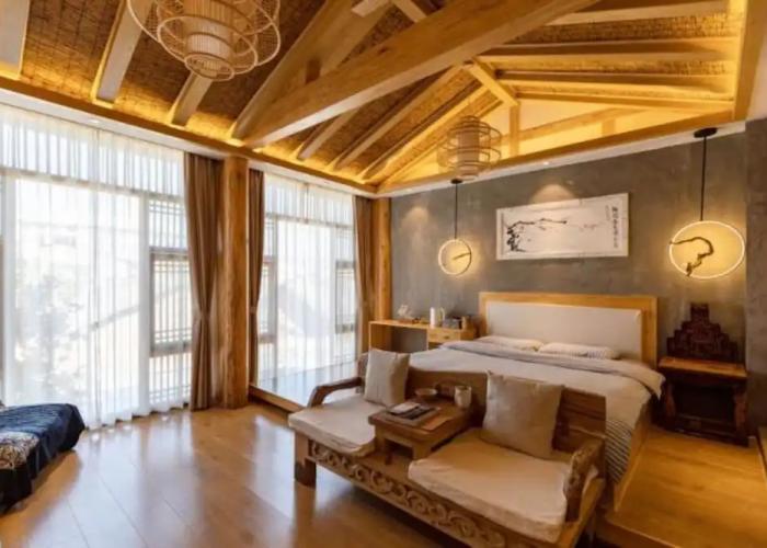 Floral Hotel Huize AD 1727