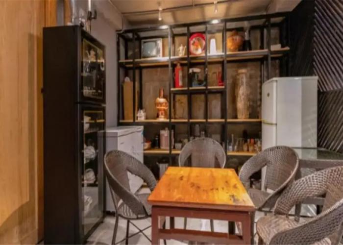 Floral Hotel Huize AD 1727