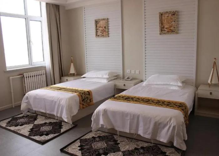 Tianyuan Hotel Ergun