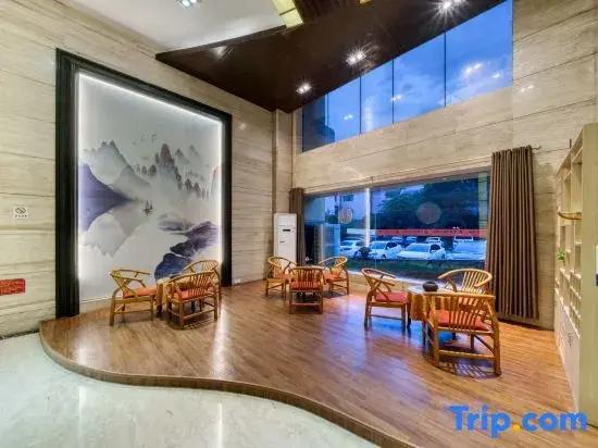 Huadu Zhenyue Hotel (Shangrao No.1 Middle School Bus Station)