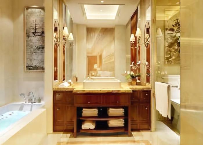 Wuyuan Xingjiang Bay Holiday Hotel