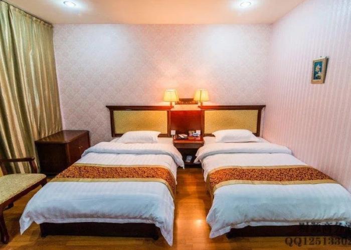 Caiyuan Business Hotel
