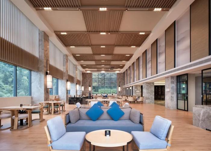 Holiday Inn Resort Mengding Mountain by IHG