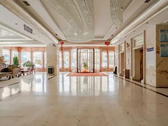 Hong Qiao Prince Hotel