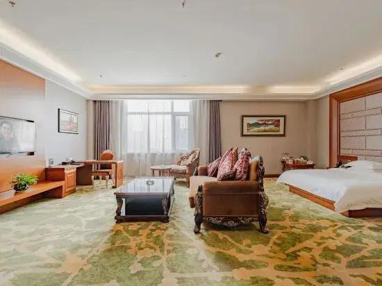 Hong Qiao Prince Hotel