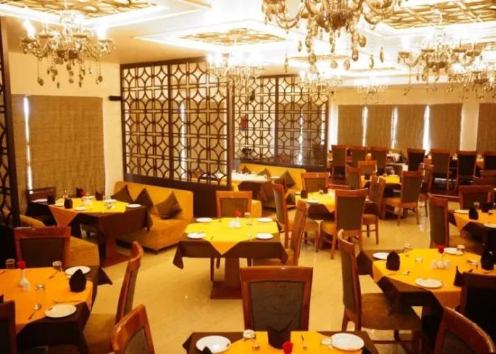 Hotel Golden Laurel Inn