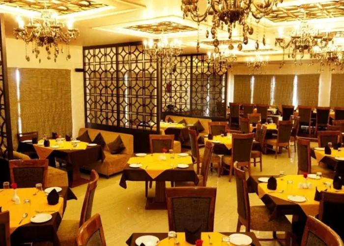 Hotel Golden Laurel Inn