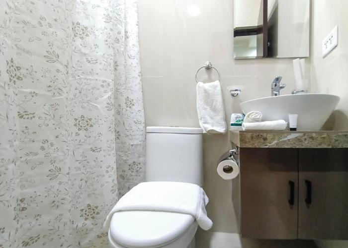Manzil Anilao B&B 2 bdr apt U4