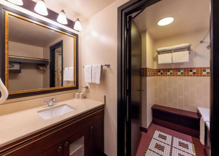 Disney Sequoia Lodge
