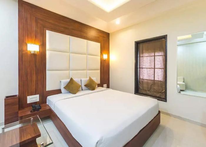 Hotel Raj Palace