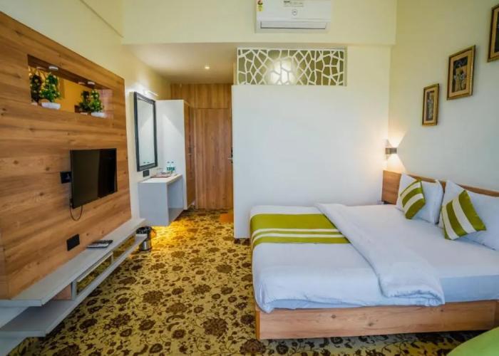 Hotel V Star