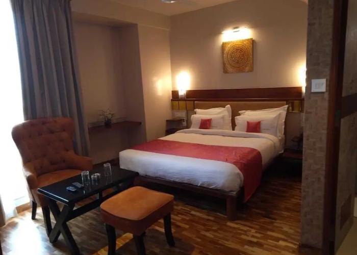 Hotel Prabha Palace