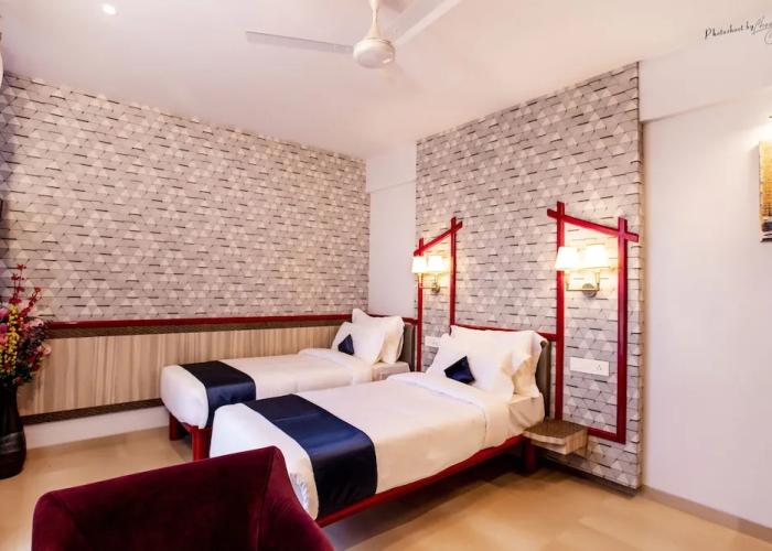 Hotel Prabha Palace