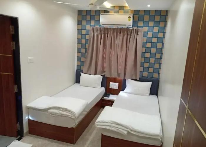 Hotel Suvarnam Residency