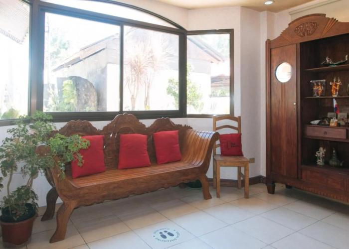 OYO 426 Coco Grove Tourist Inn