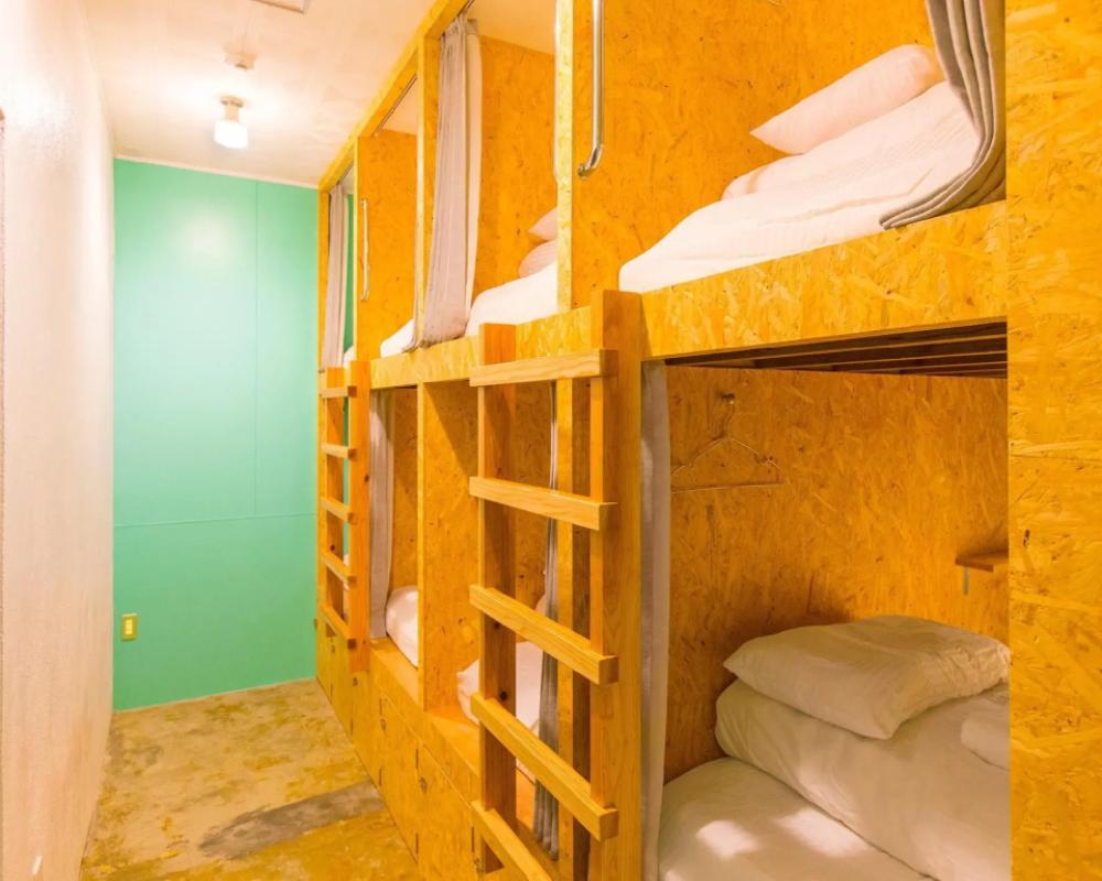 фото Seawall Hostel