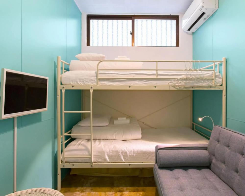 фото Seawall Hostel