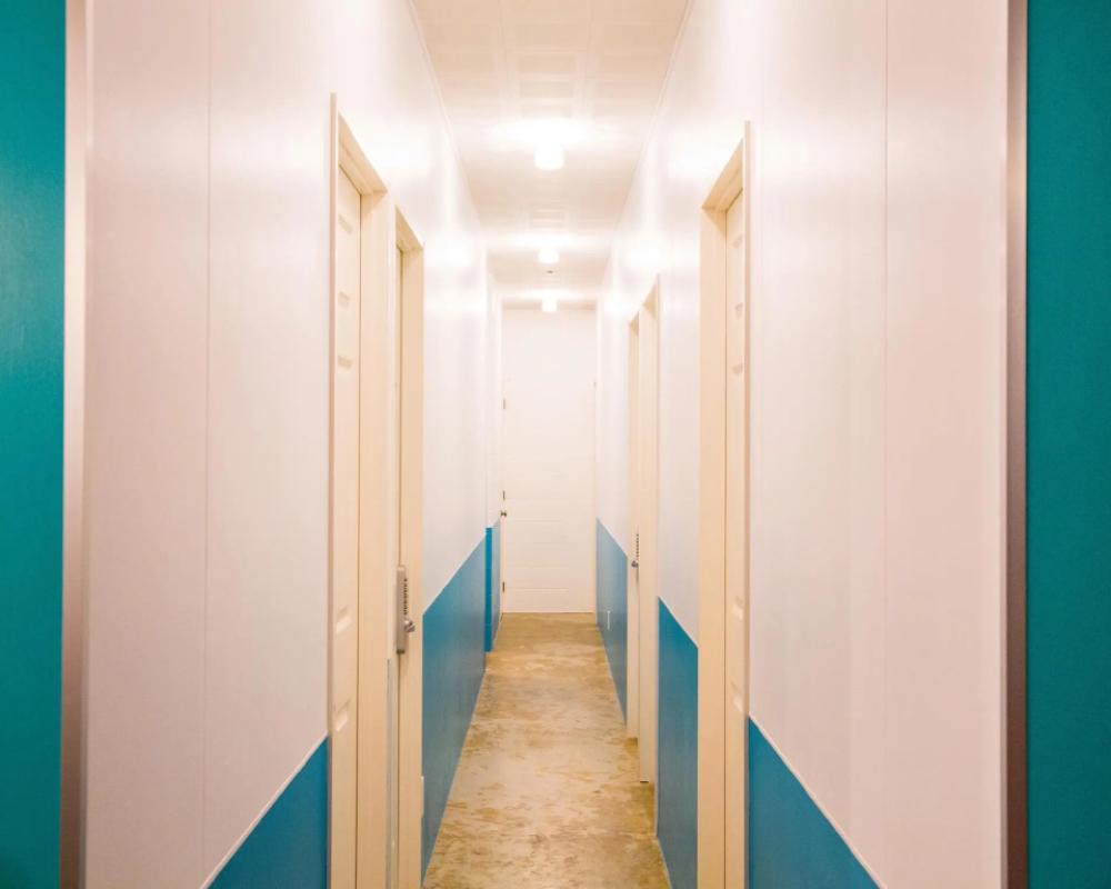 фото Seawall Hostel